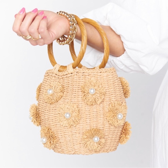 New NWT Woven Straw Pearl Round Bucket Bag - Picture 14 of 14